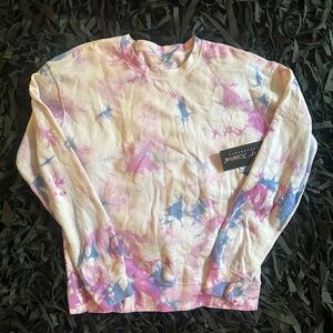 Betsey Johnson! Performance Tie-Dye Crewneck Sweatshirt (Size M)